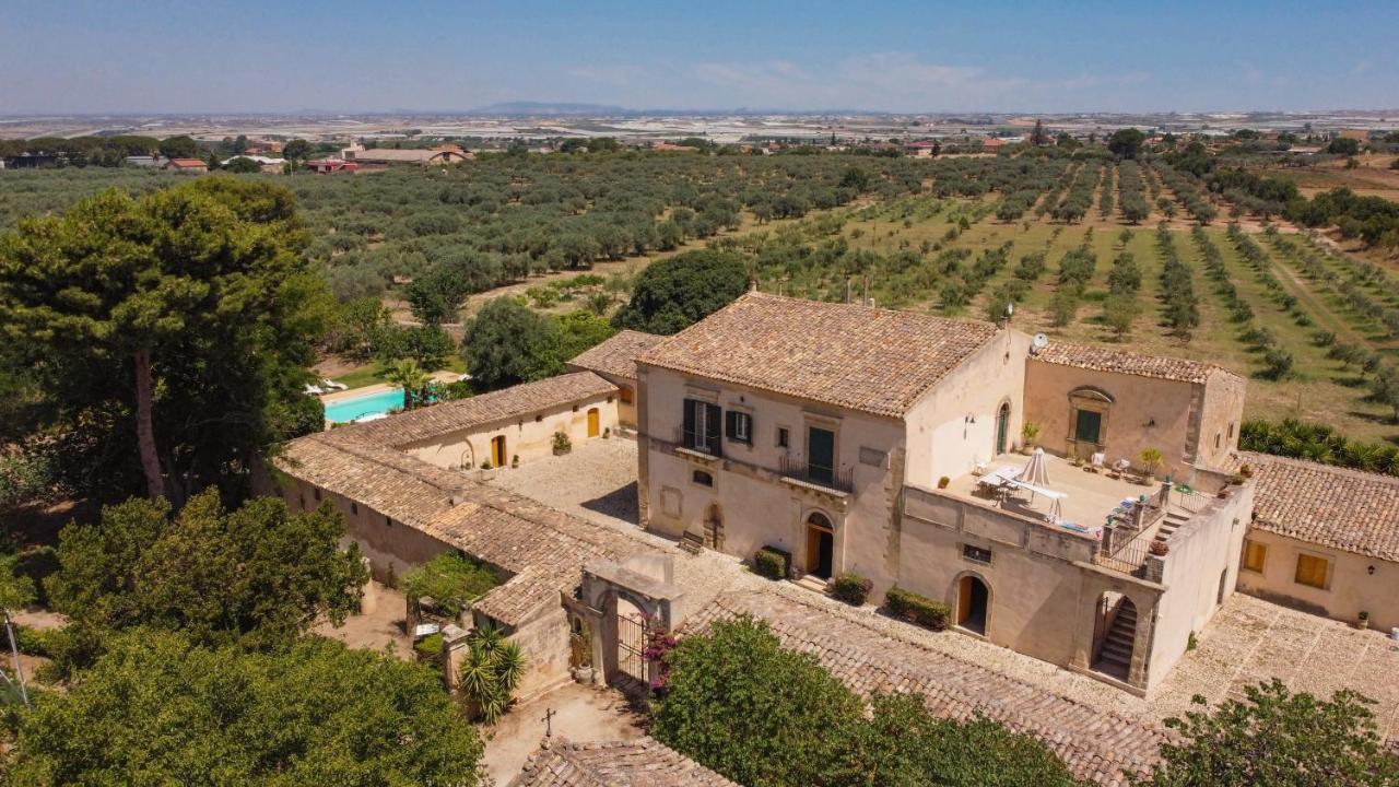 Villa Zottopera - Dimora Di Sicilia Кьярамонте-Гульфи Экстерьер фото