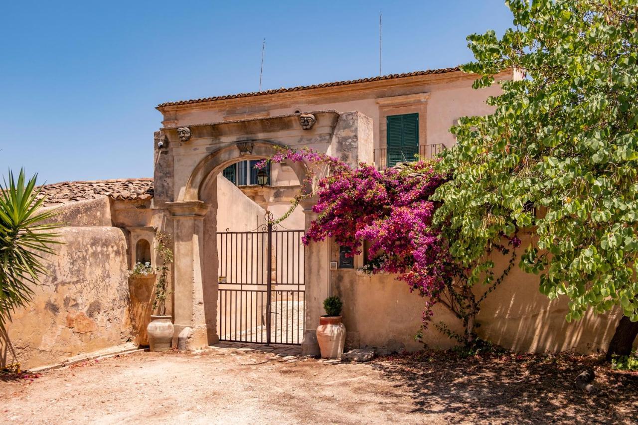 Villa Zottopera - Dimora Di Sicilia Кьярамонте-Гульфи Экстерьер фото