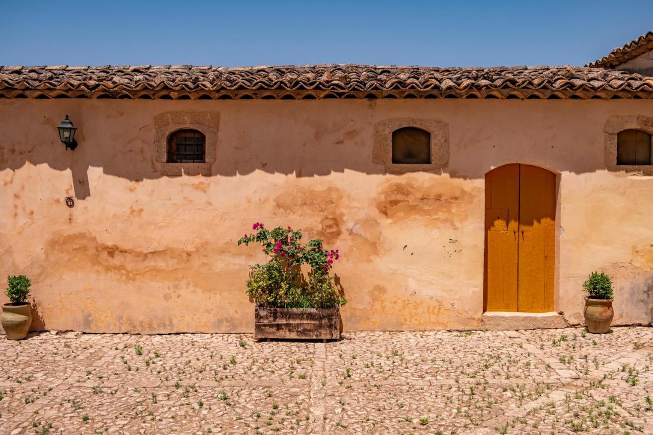 Villa Zottopera - Dimora Di Sicilia Кьярамонте-Гульфи Экстерьер фото