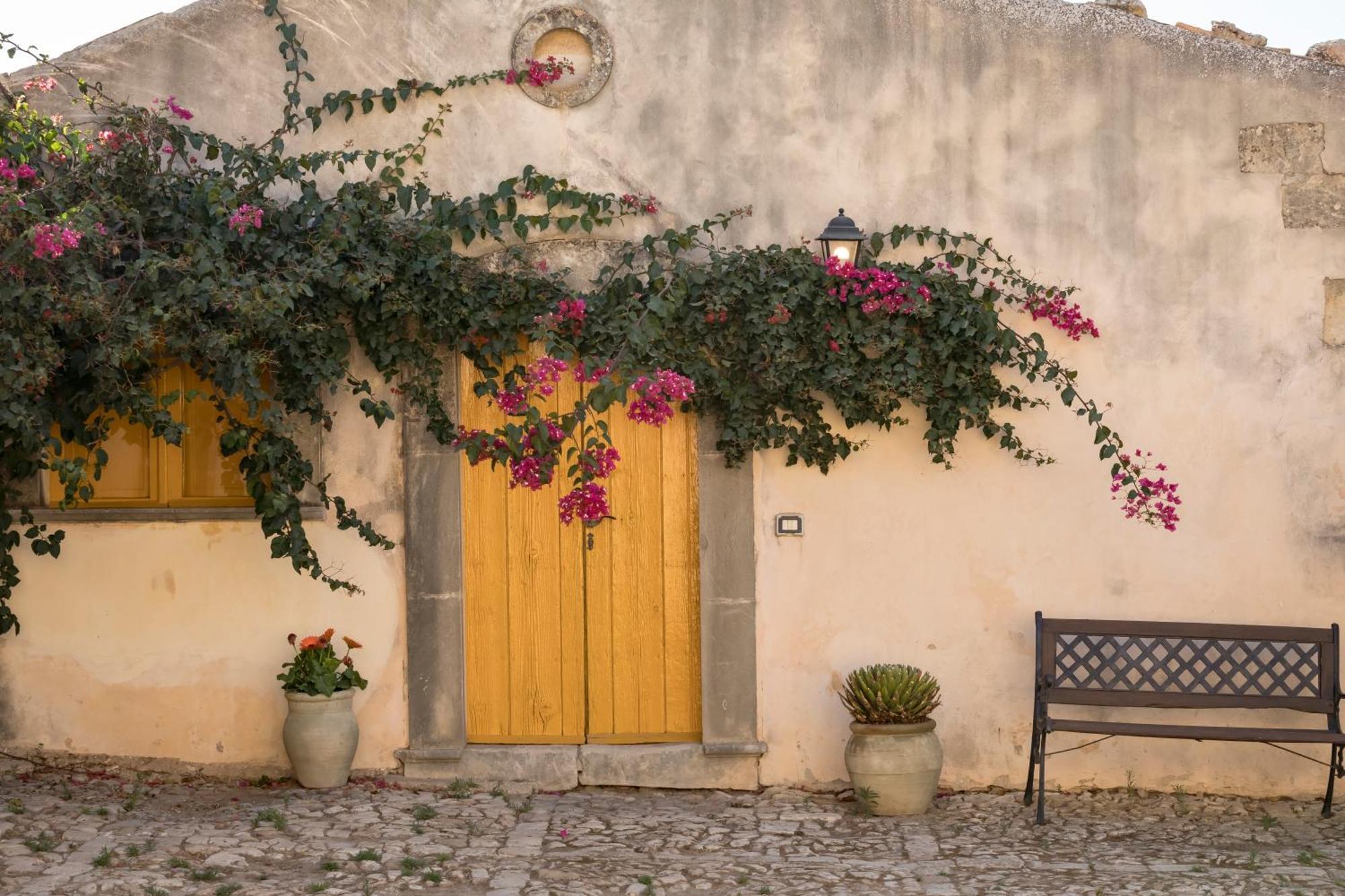 Villa Zottopera - Dimora Di Sicilia Кьярамонте-Гульфи Экстерьер фото