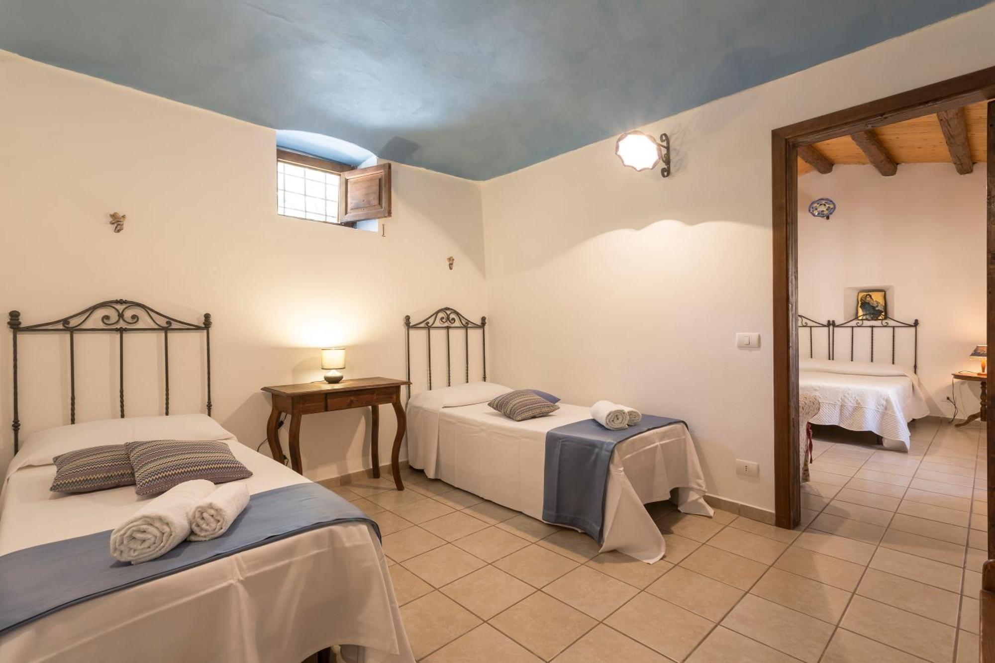 Villa Zottopera - Dimora Di Sicilia Кьярамонте-Гульфи Экстерьер фото